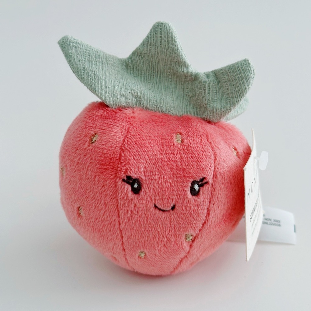 MON AMI - Strawberry Scented Plush Toy - Picture 10 of 14